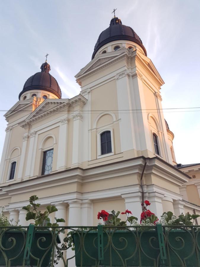 Old Town Apartments Львов Экстерьер фото